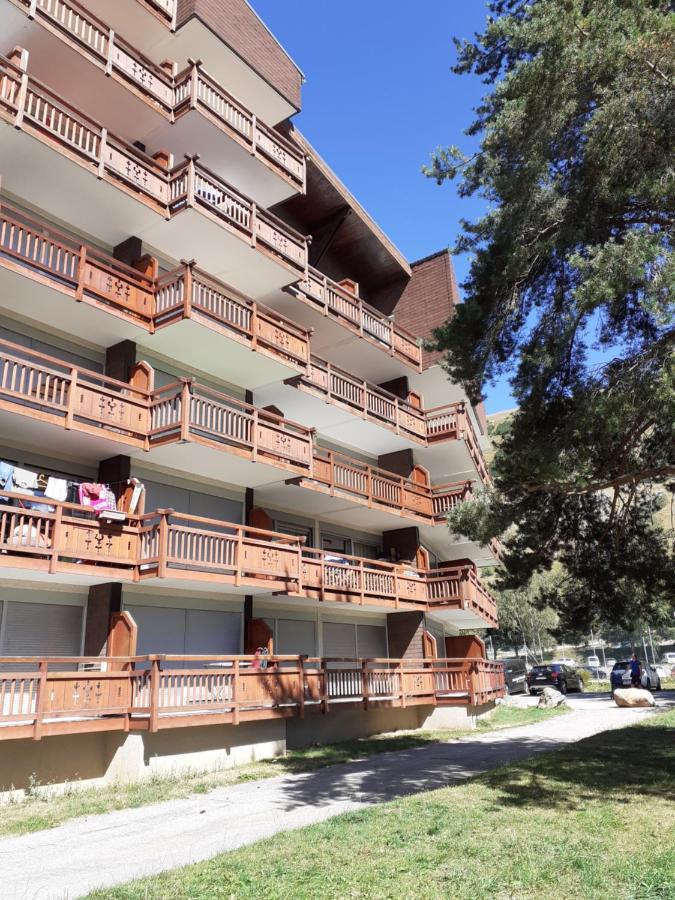 Appartement Front De Neige Wifi Residence Le Tyrol 4 Personnes Ле дез Альп Экстерьер фото